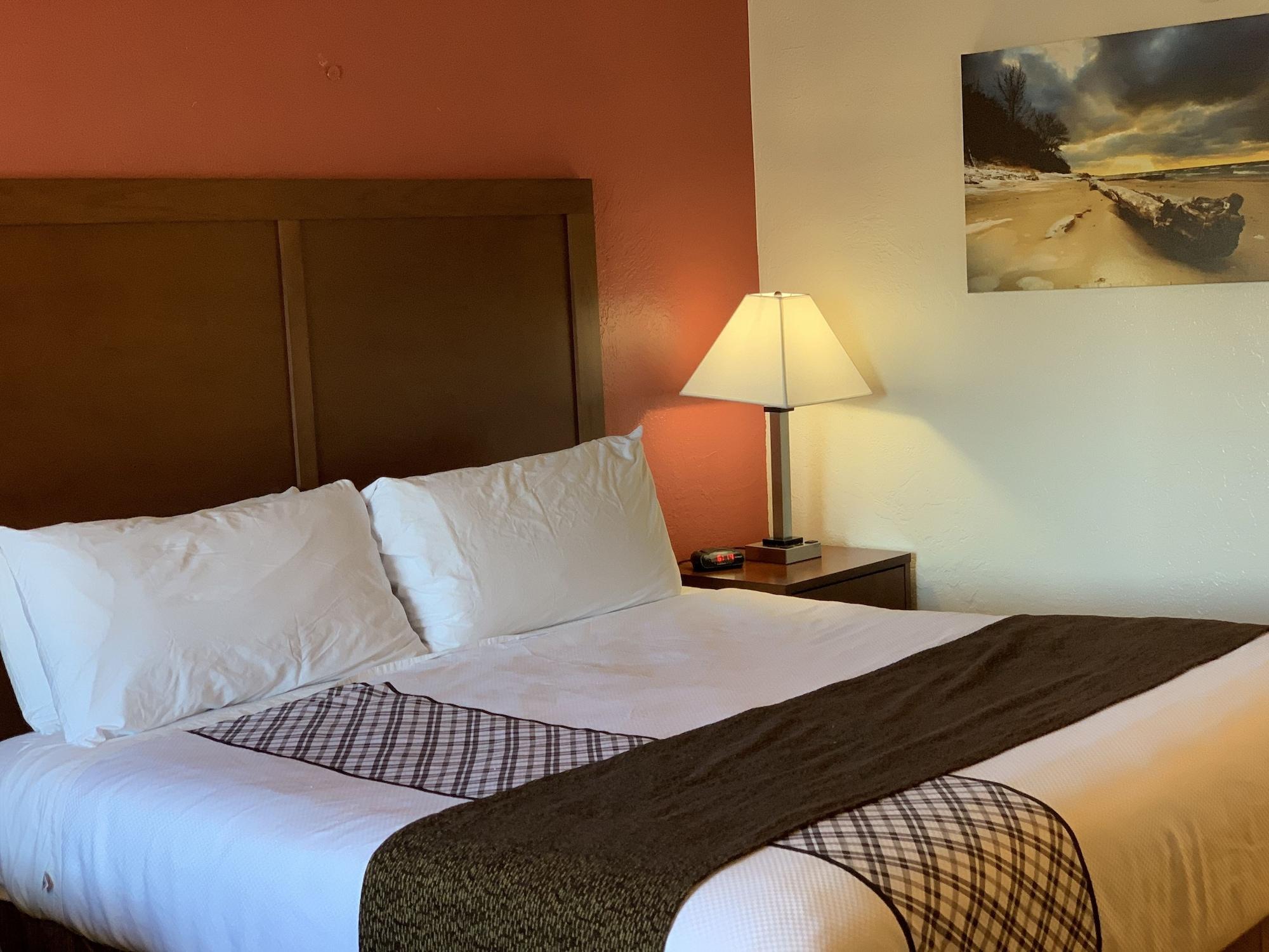 Red Carpet Inn Medford Bagian luar foto