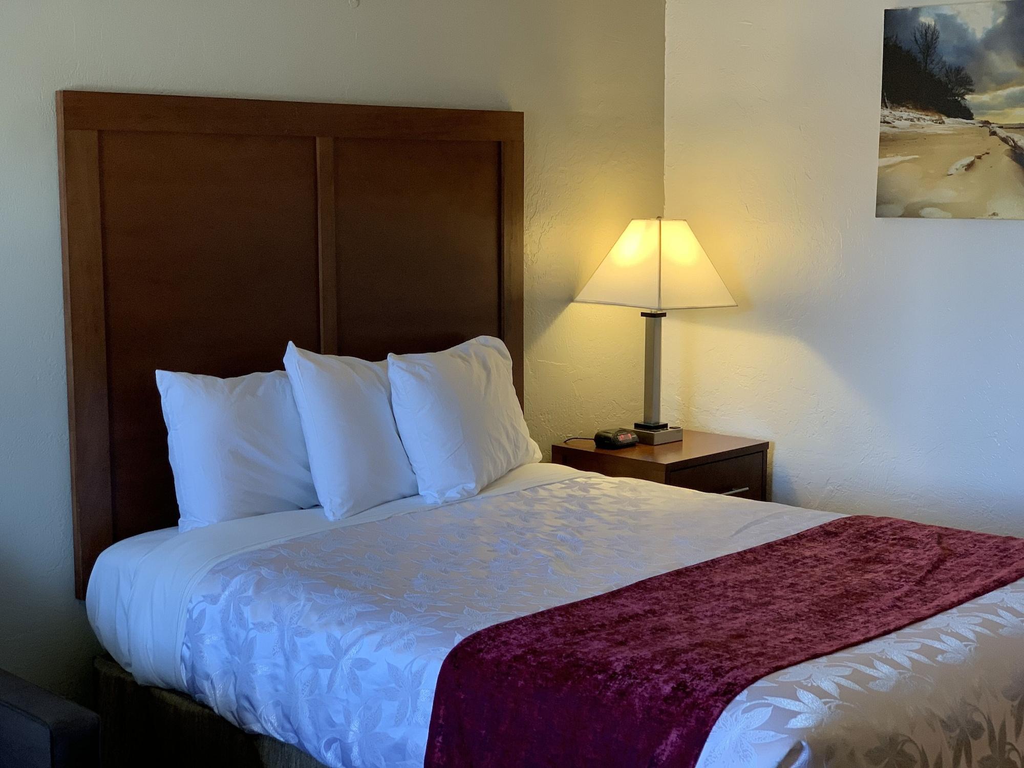 Red Carpet Inn Medford Bagian luar foto